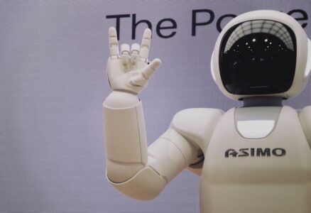 Apple’s On-Device AI Strategy: Quiet but Powerful